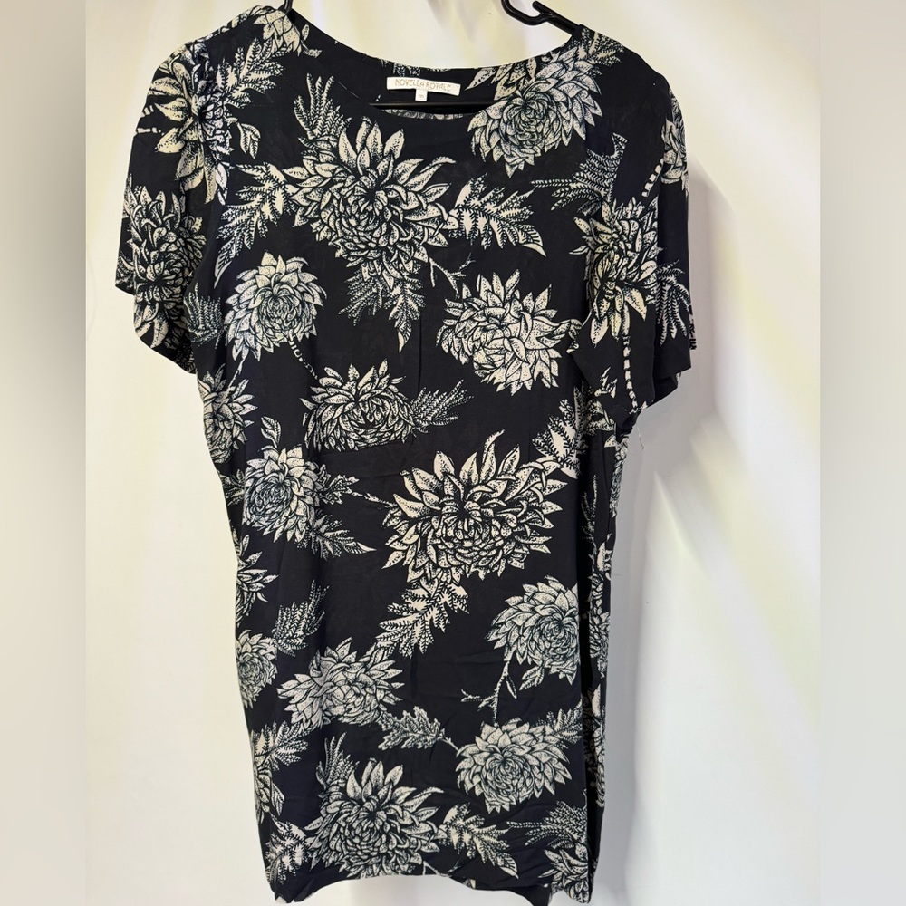 Novella Royale Dress - Size M - Black Dahlia Print